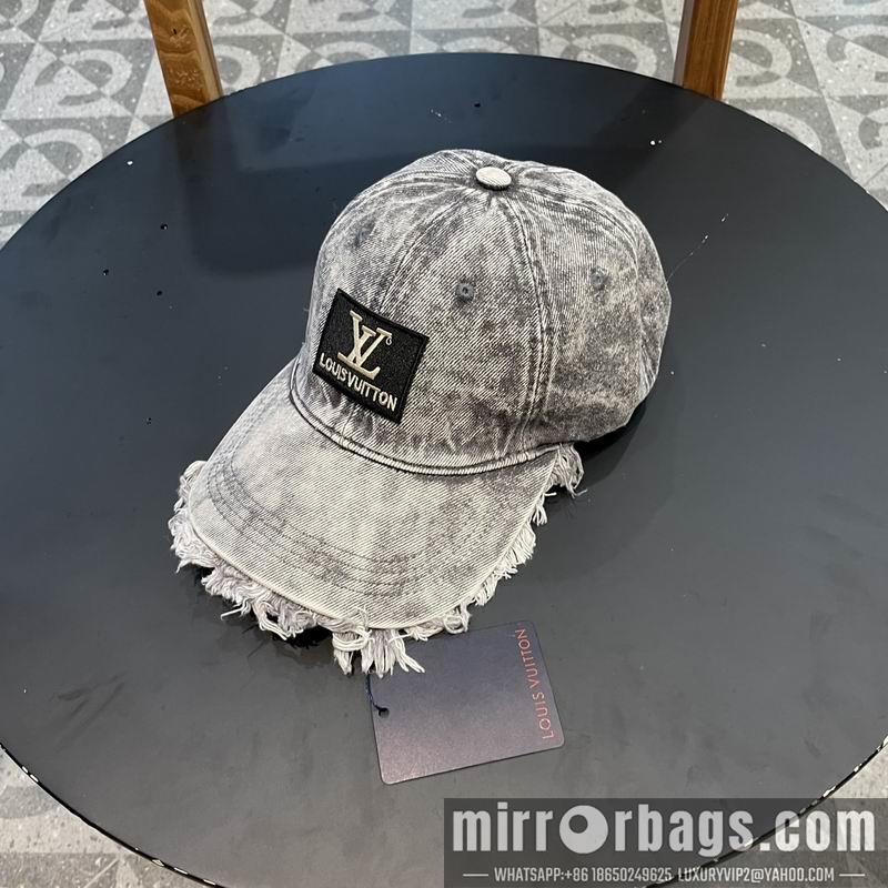 Replica LV cap 042811