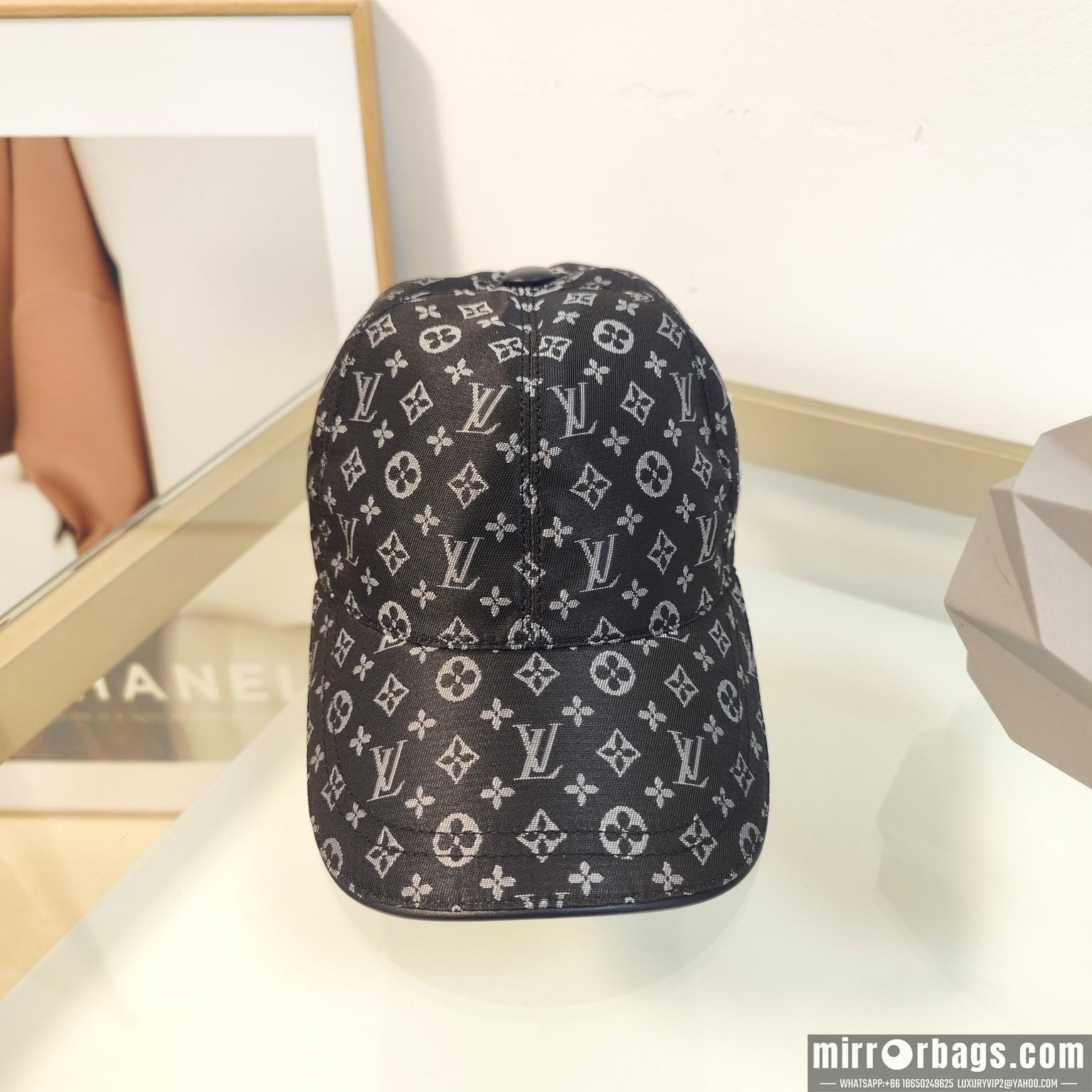 Replica LV cap dx120