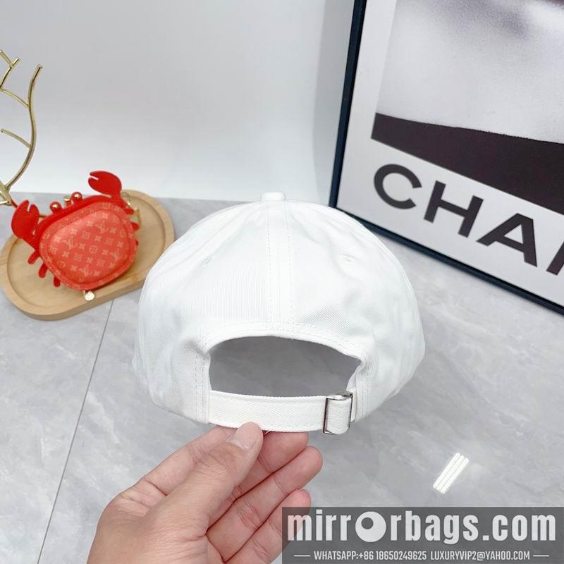 Replica Vivienne Westwood cap dx03
