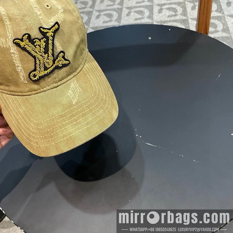 Replica LV cap 020803