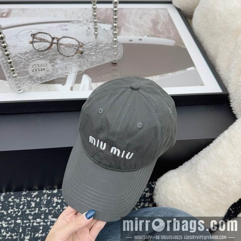 Replica Miumiu cap hm02