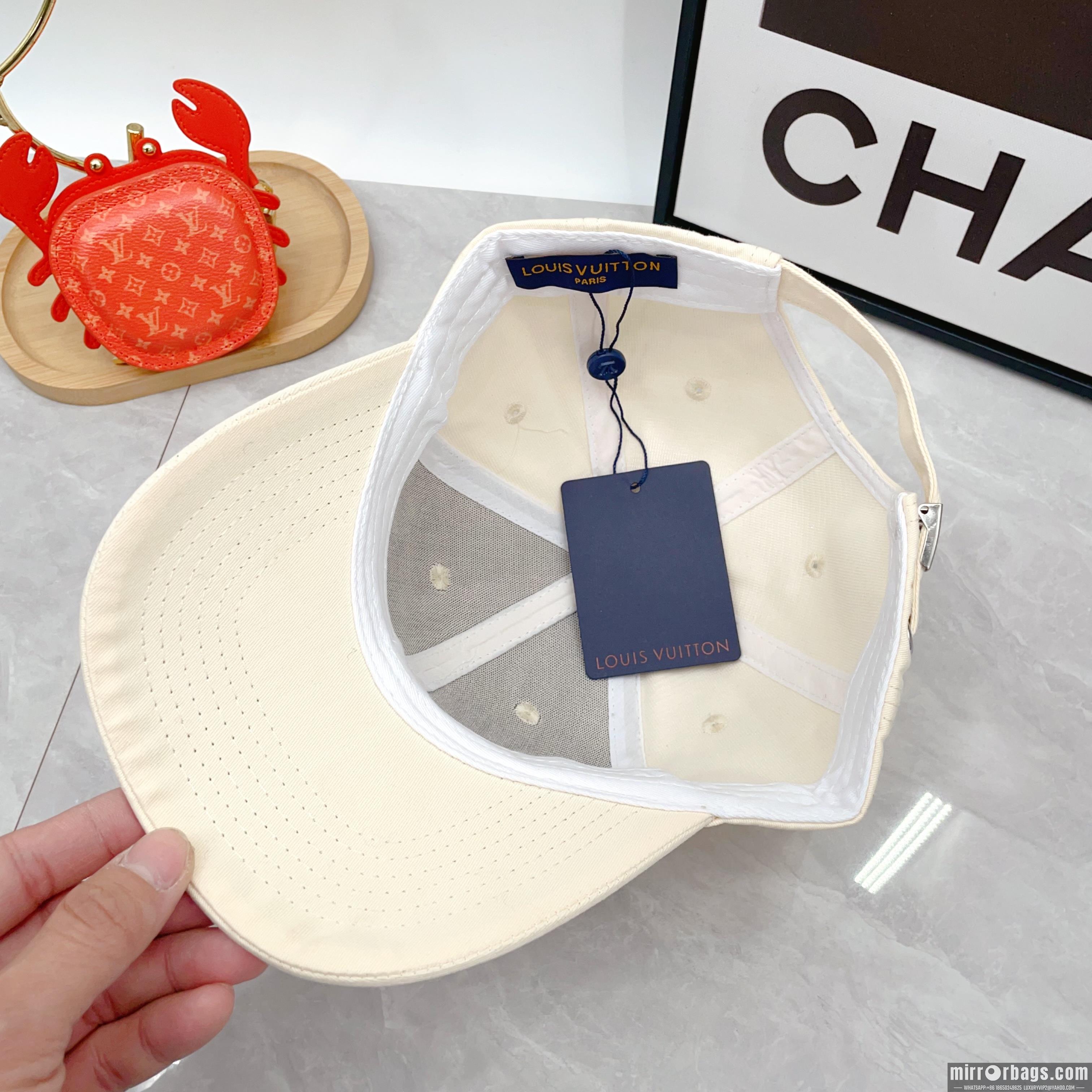 Replica LV Hat dx04