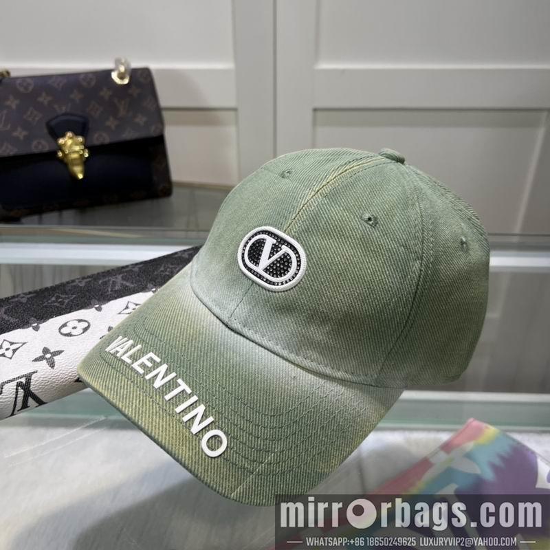 Replica Valentino Hat dx02