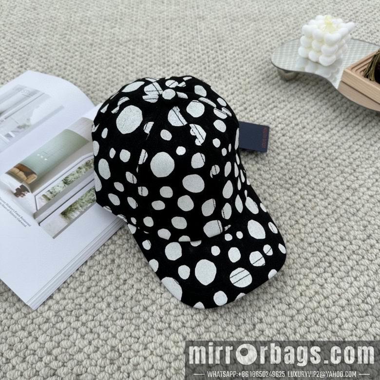 Replica LV Cap dxn22