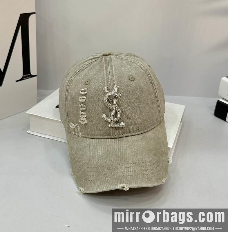 Replica YSL Hat dx07