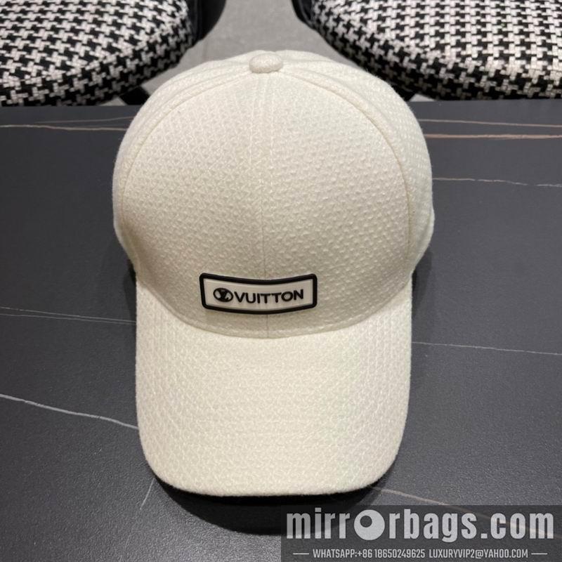 Replica LV cap 010701