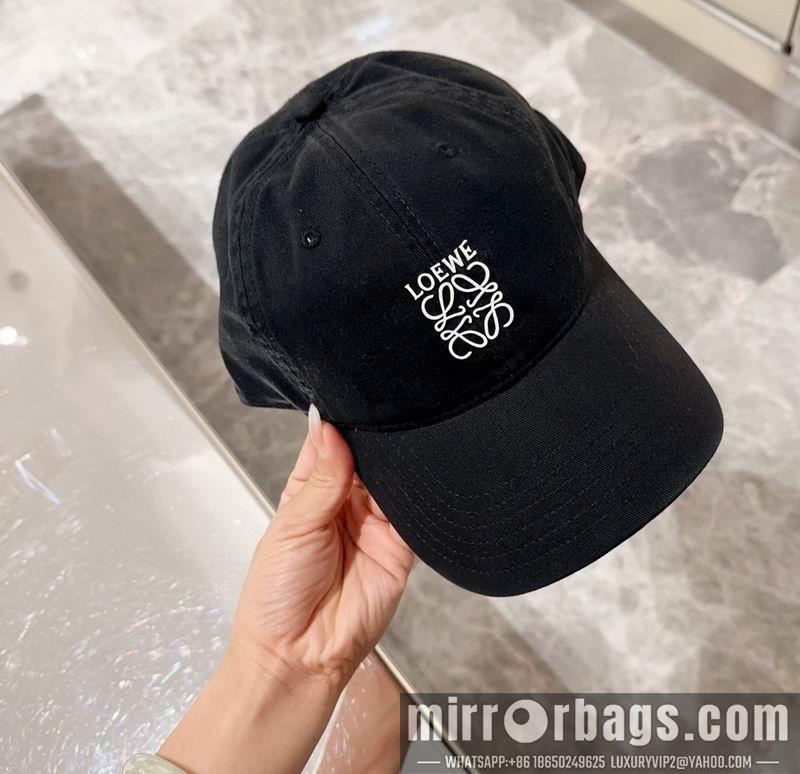 Replica Loewe cap dx56