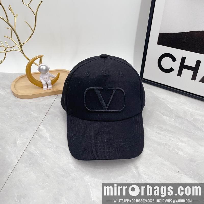 Replica Valentino Hat dx04
