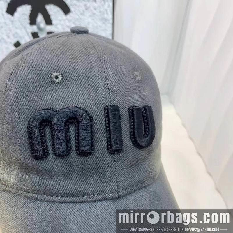 Replica Miumiu cap dx21