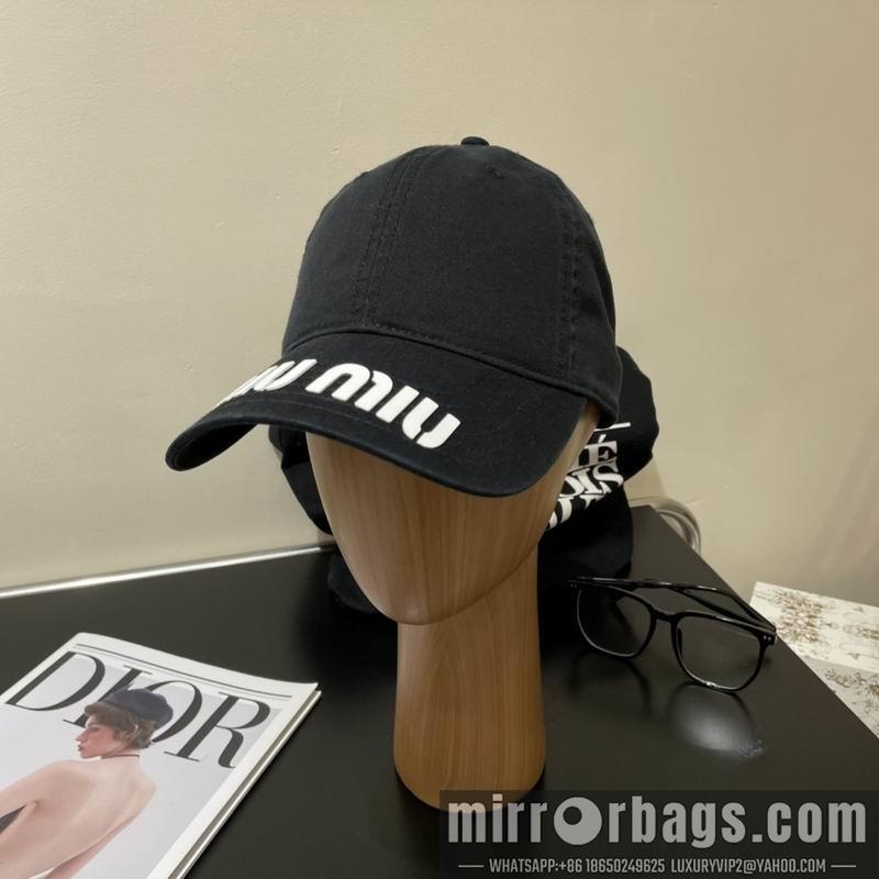 Replica Miumiu cap dx27