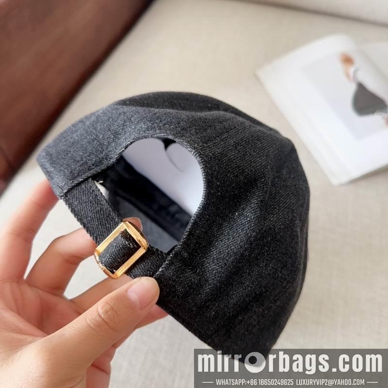 Replica Celine cap dx133