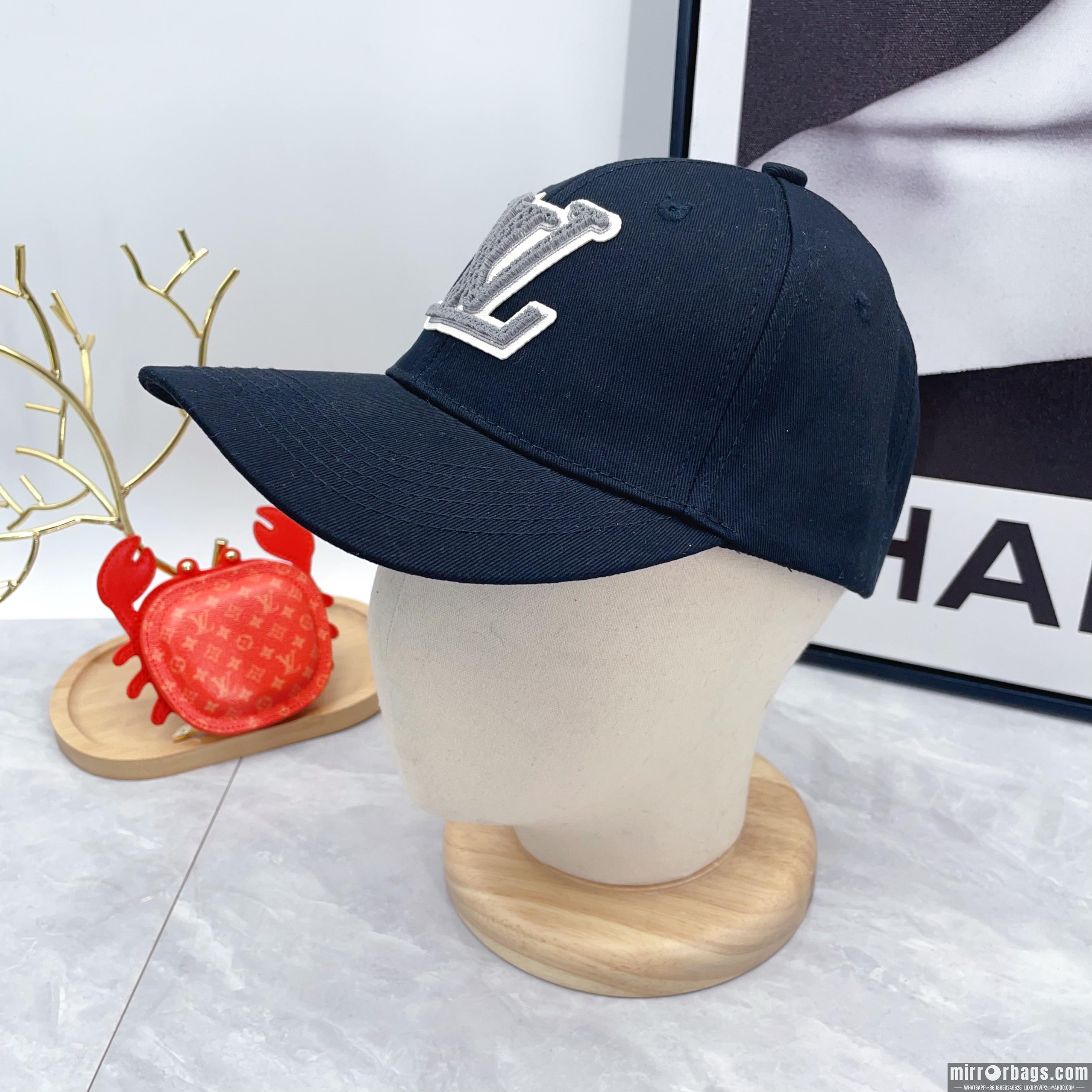 Replica LV Hat dx04