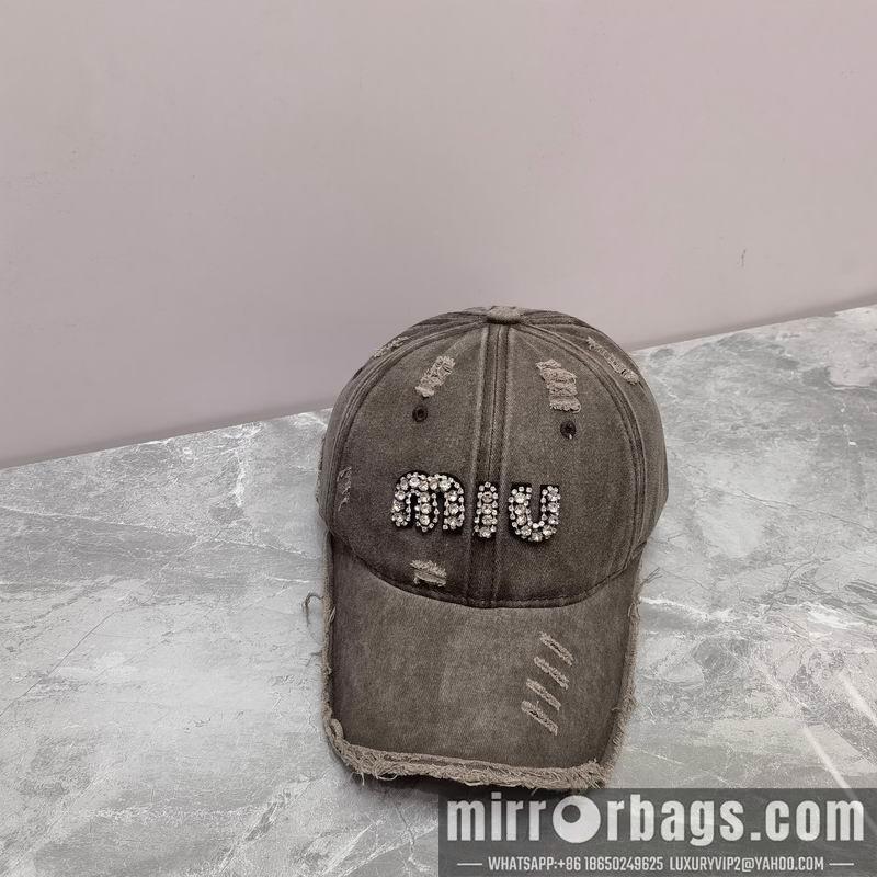 Replica Miumiu cap dx09