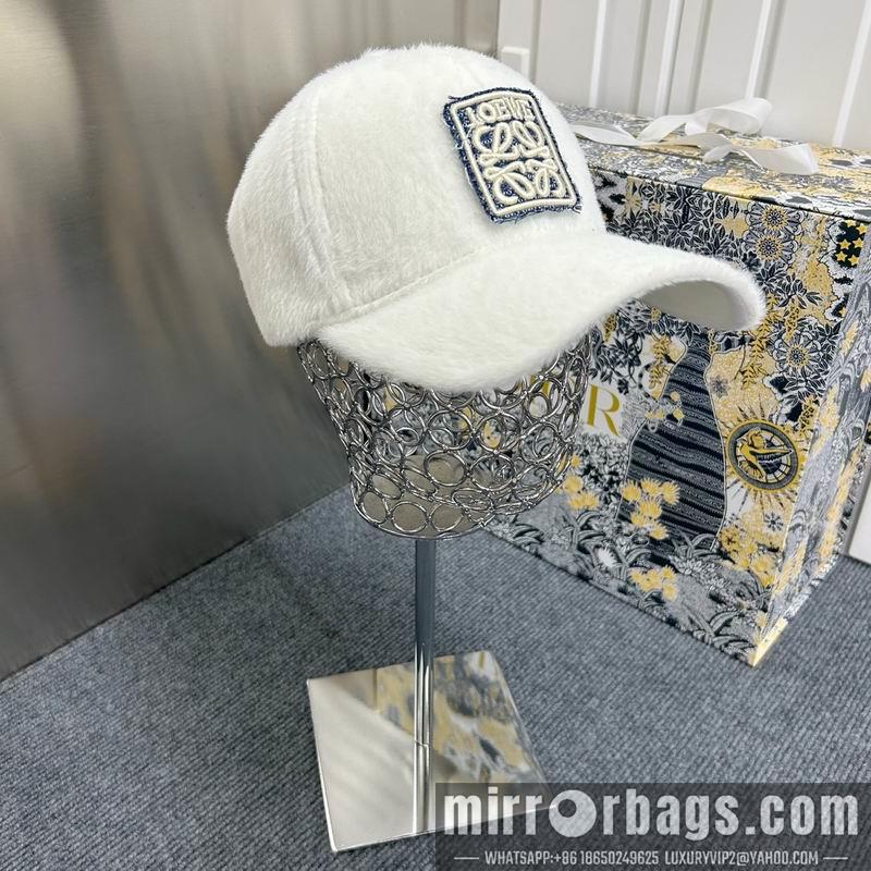 Replica Loewe cap dx16