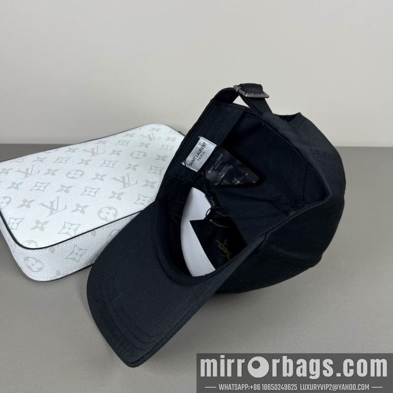 Replica YSL cap dx37