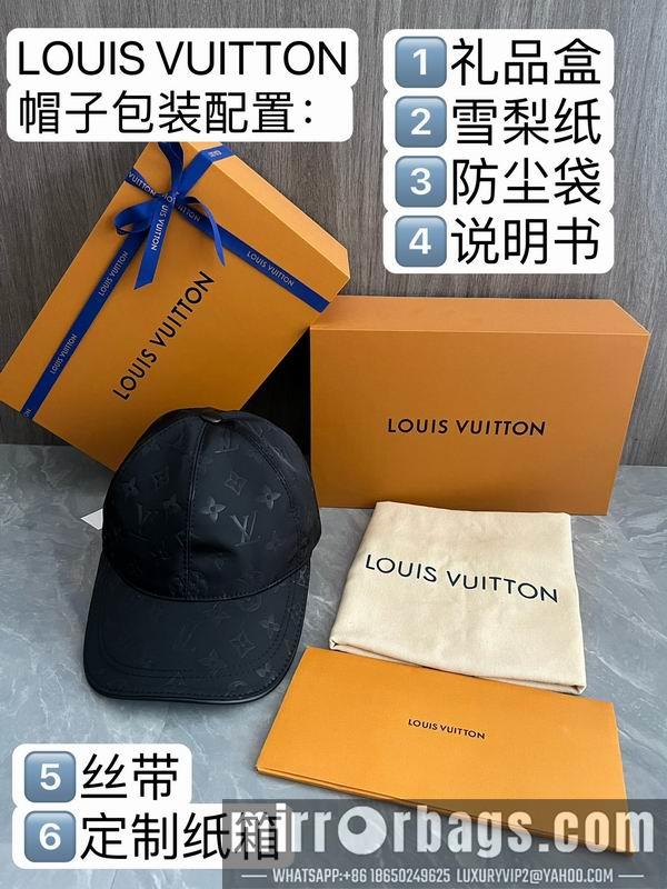 Replica LV cap dx03