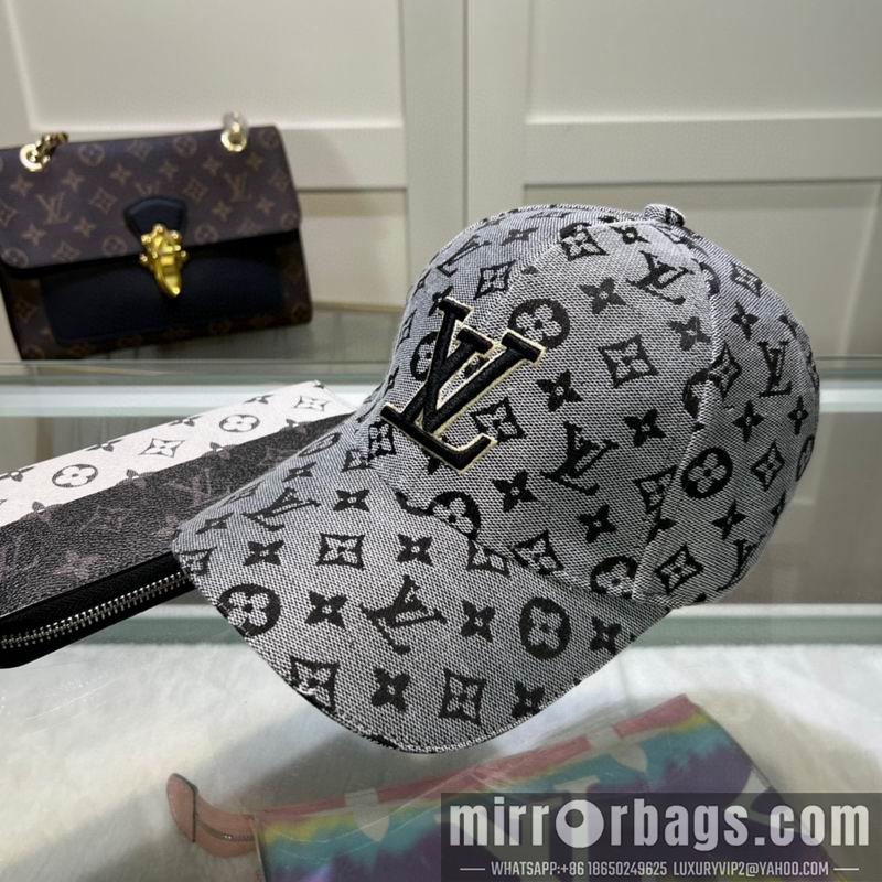Replica LV cap dx24