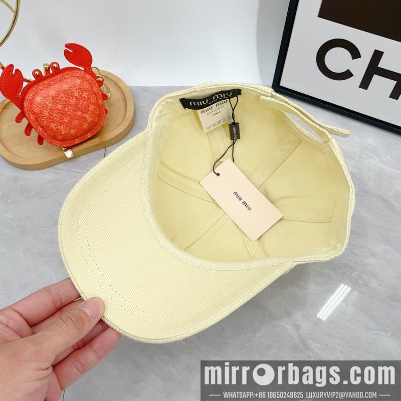 Replica Miumiu cap dx03