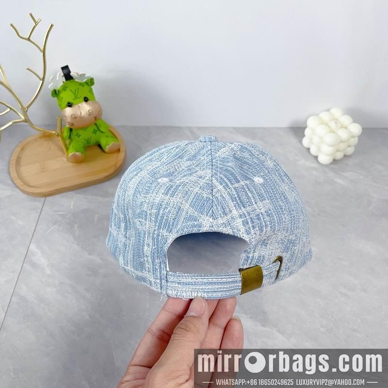 Replica Loewe cap dx27