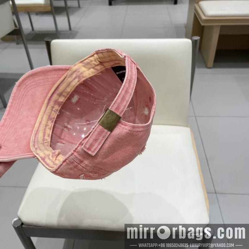 Replica LV Cap 032001