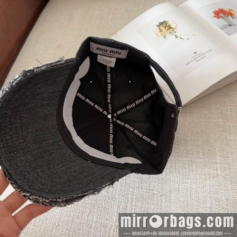 Replica Miumiu cap dx13