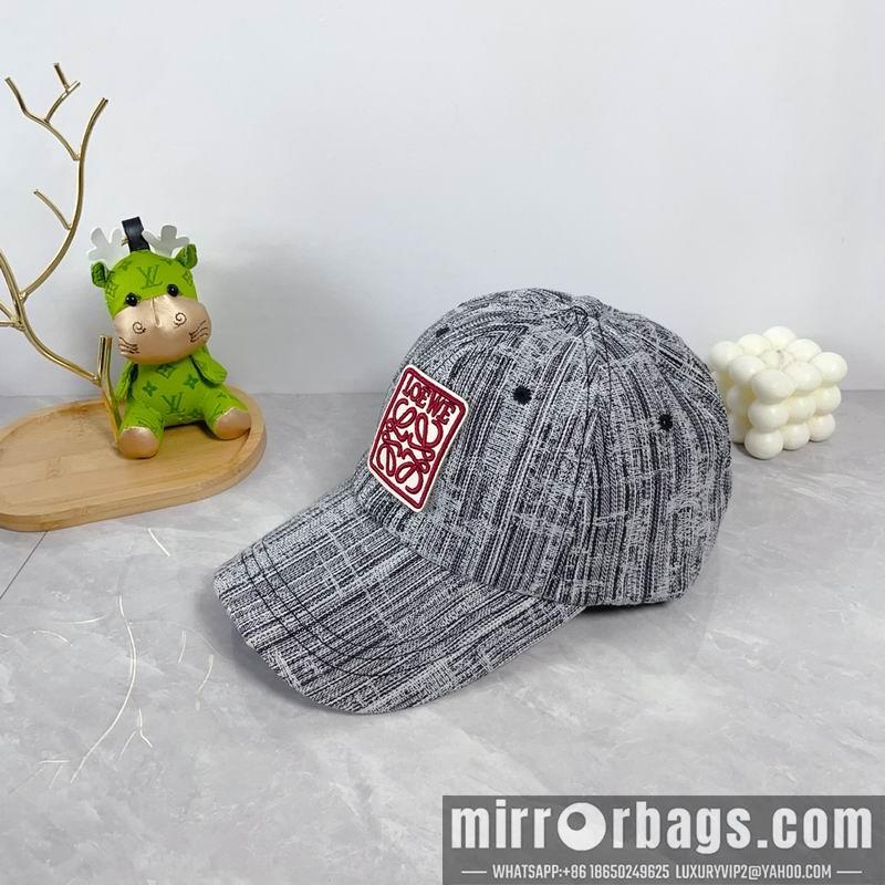 Replica Loewe cap dx27