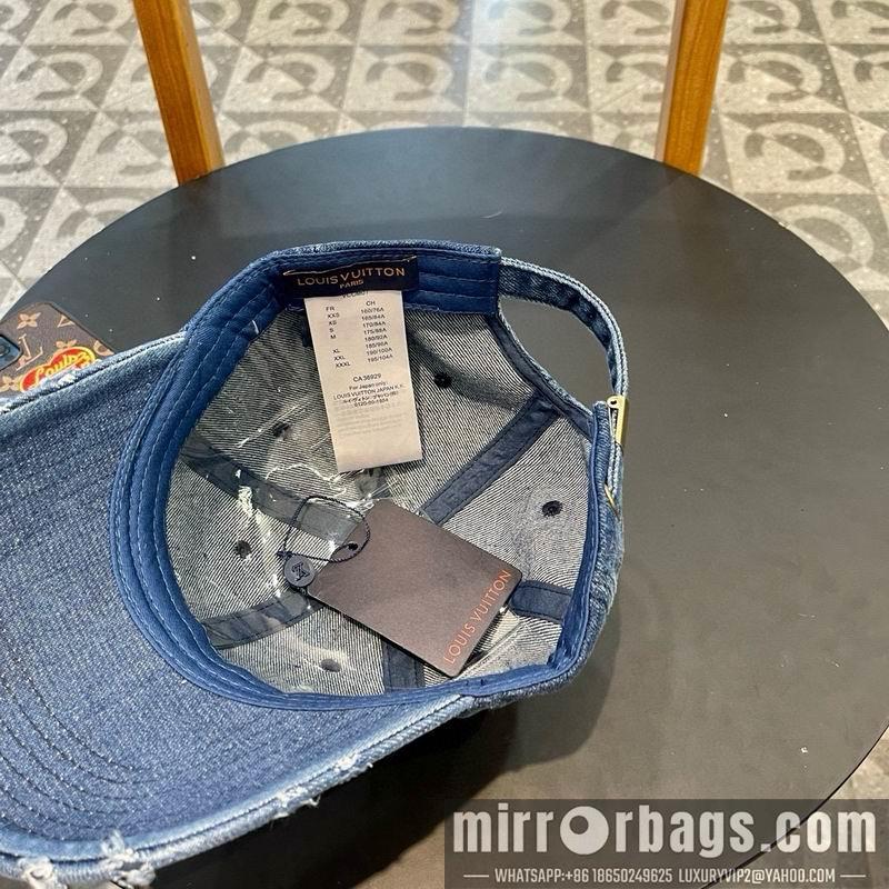 Replica LV  cap 072302