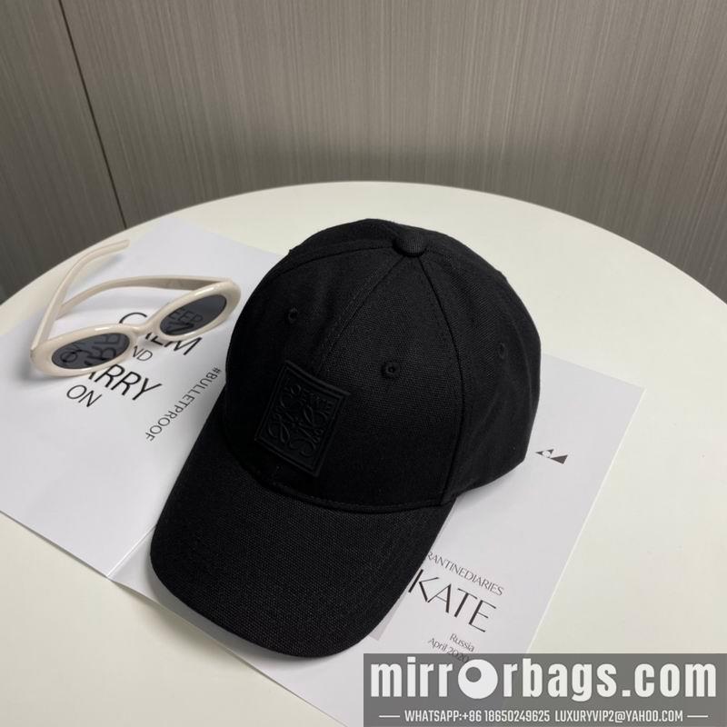 Replica Loewe Hat dx33