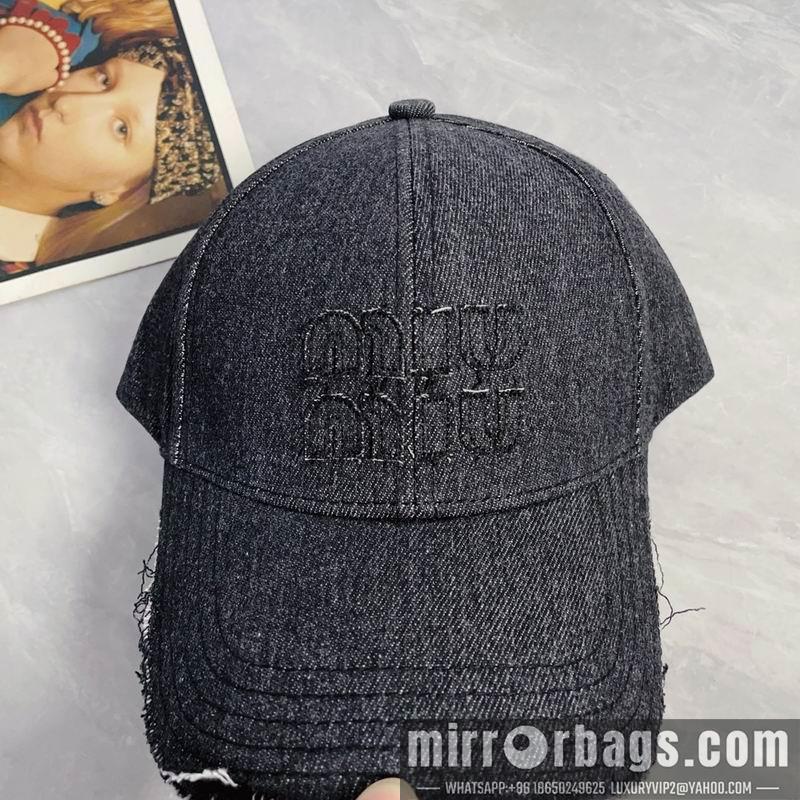 Replica Miumiu cap dx38