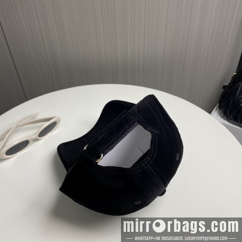 Replica YSL cap dx31