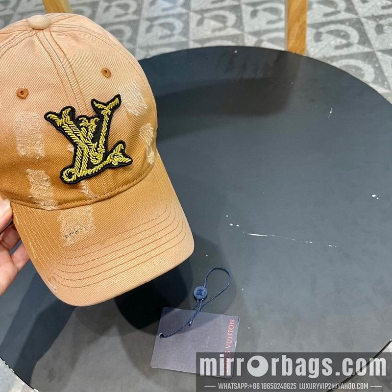 Replica LV cap 042810