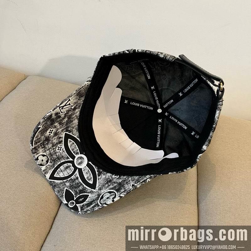 Replica LV cap dx39