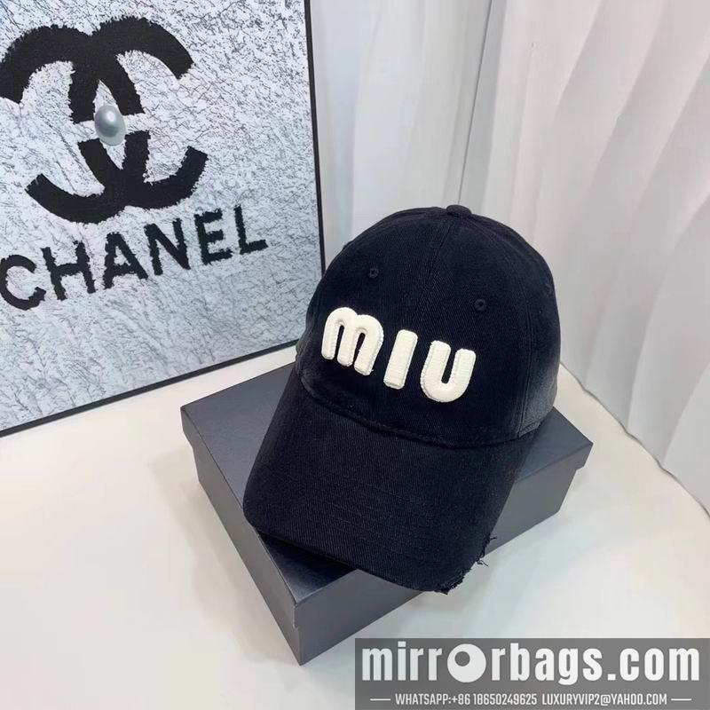Replica Miumiu cap dx21
