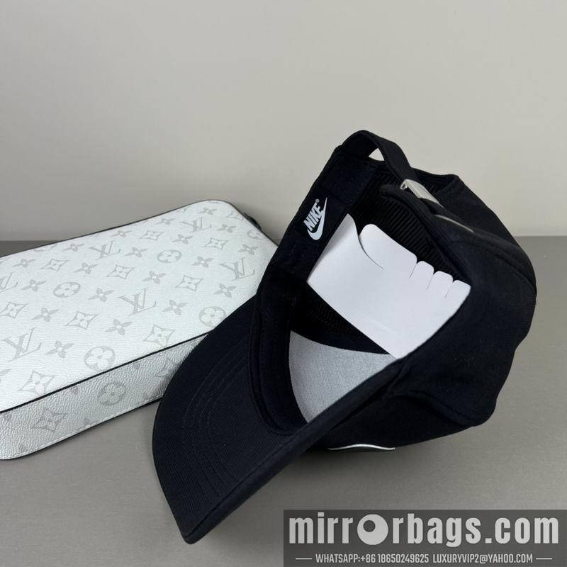 Replica Nike Cap dx13