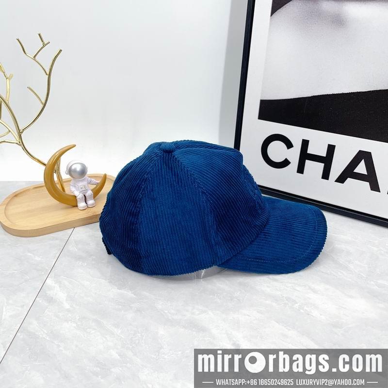 Replica Miumiu Cap dx34