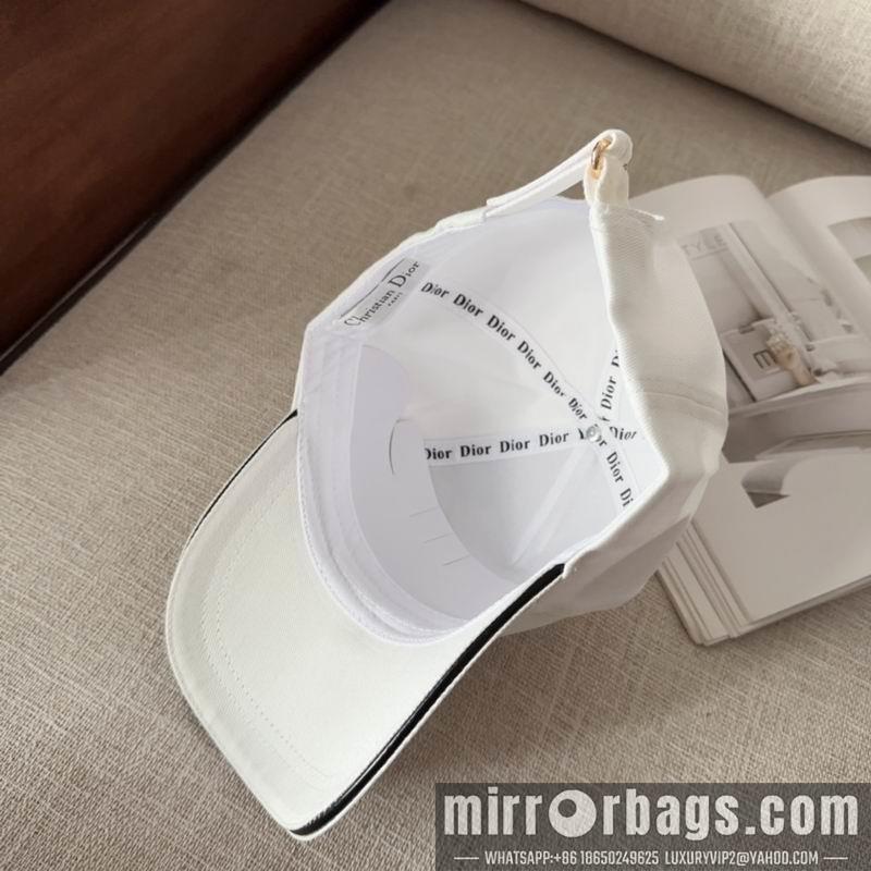 Replica Dior cap dx09