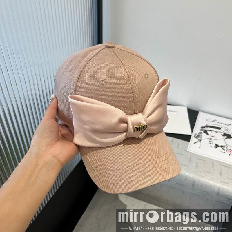 Replica Miumiu cap dx05