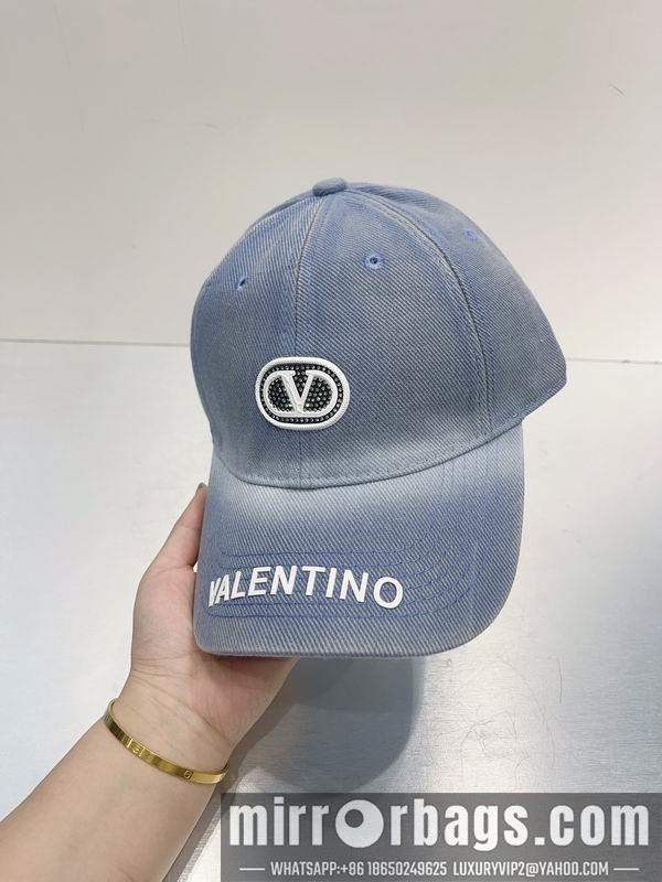 Replica Valentino Hat dx01