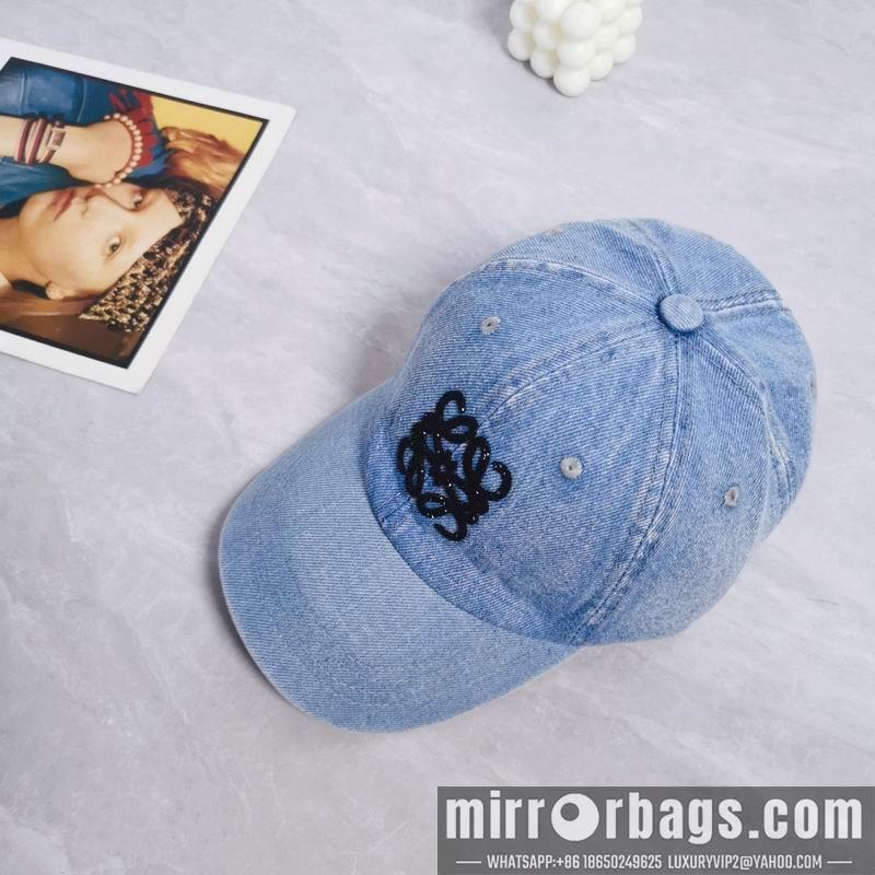 Replica Loewe Cap dx07
