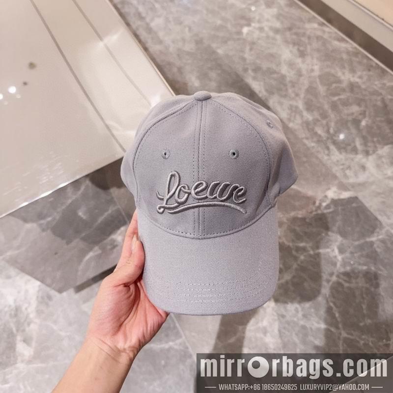 Replica Loewe cap dx44