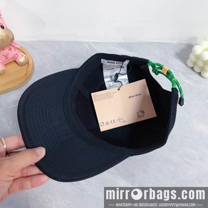 Replica Miumiu cap dx30