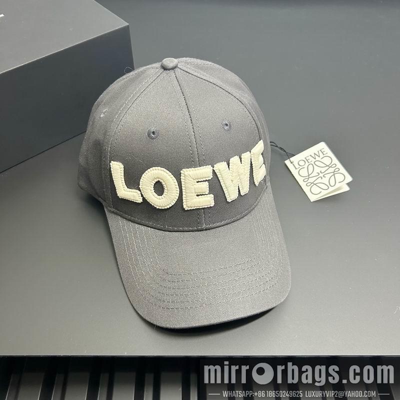 Replica Loewe cap dx39