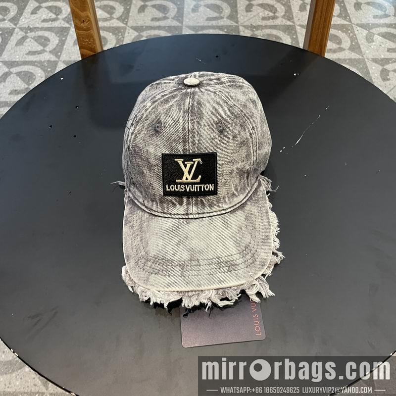 Replica LV cap 042811