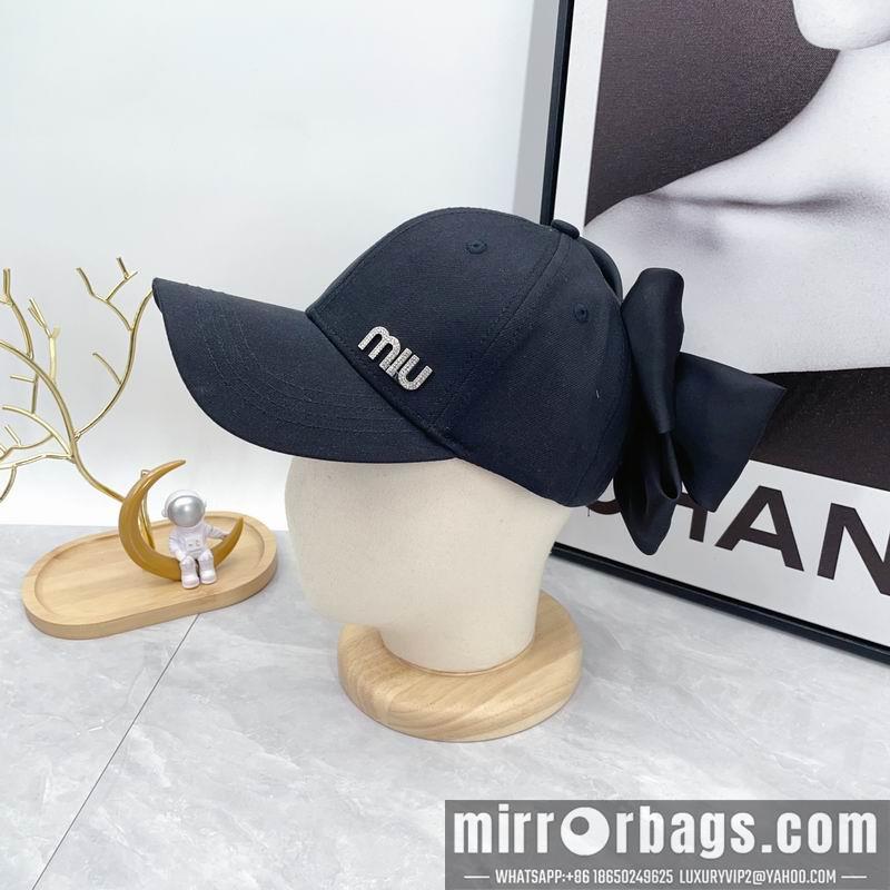 Replica Miumiu cap dx08