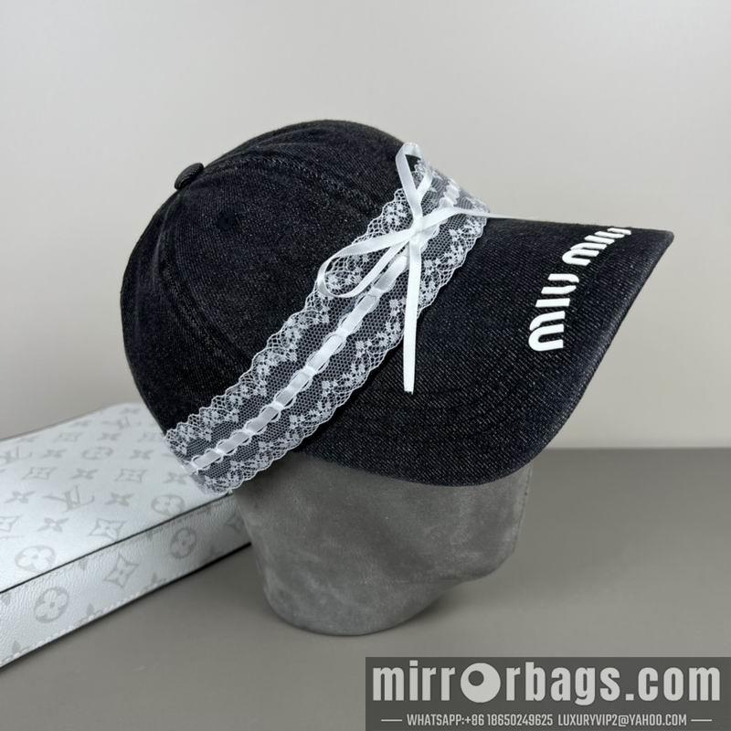 Replica Miumiu cap dx16