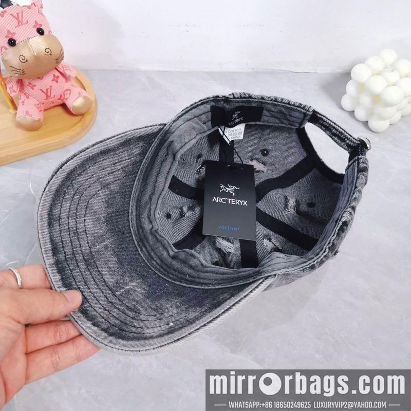 Replica Arcteryx cap dx03