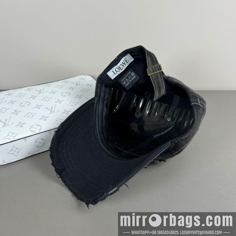Replica Loewe cap dx42