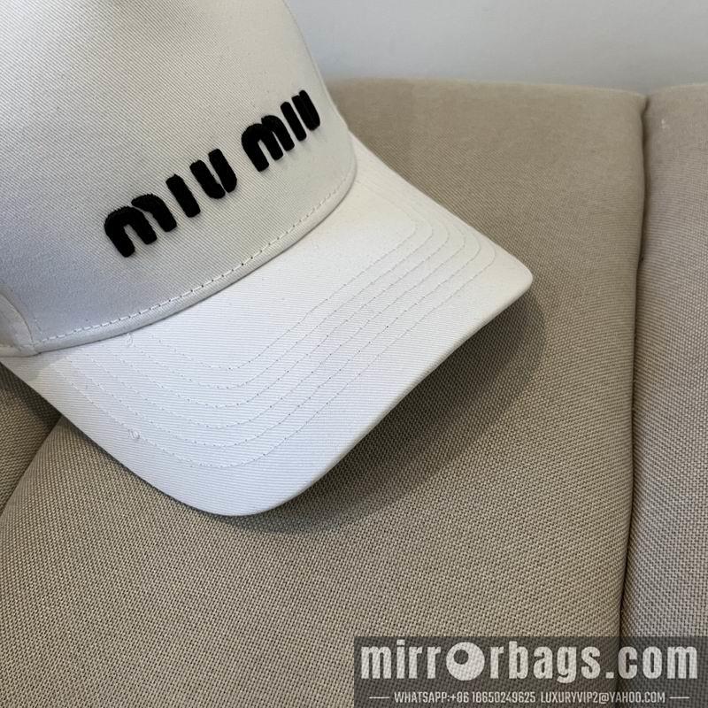 Replica Miumiu cap dx18