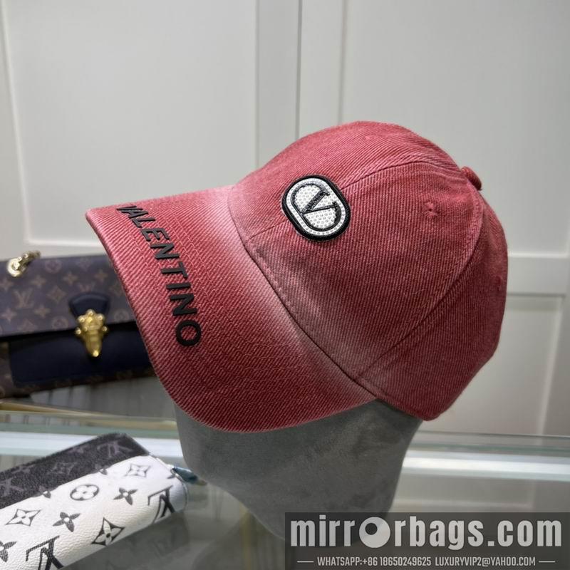 Replica Valentino Hat dx02
