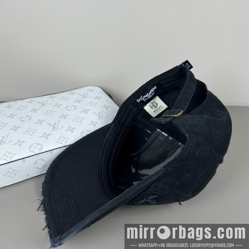 Replica YSL cap dx34
